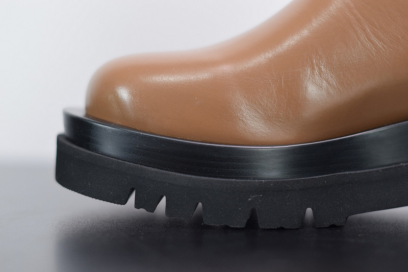 BOTTEGA VENETA SNEAKER