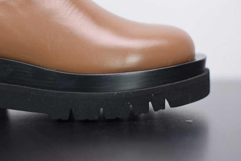 BOTTEGA VENETA SNEAKER