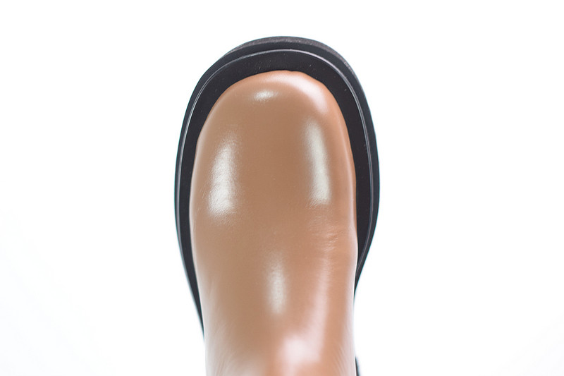 BOTTEGA VENETA SNEAKER