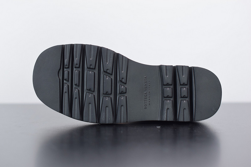 BOTTEGA VENETA SNEAKER