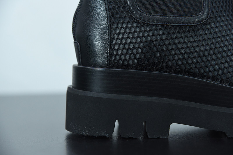 BOTTEGA VENETA SNEAKER