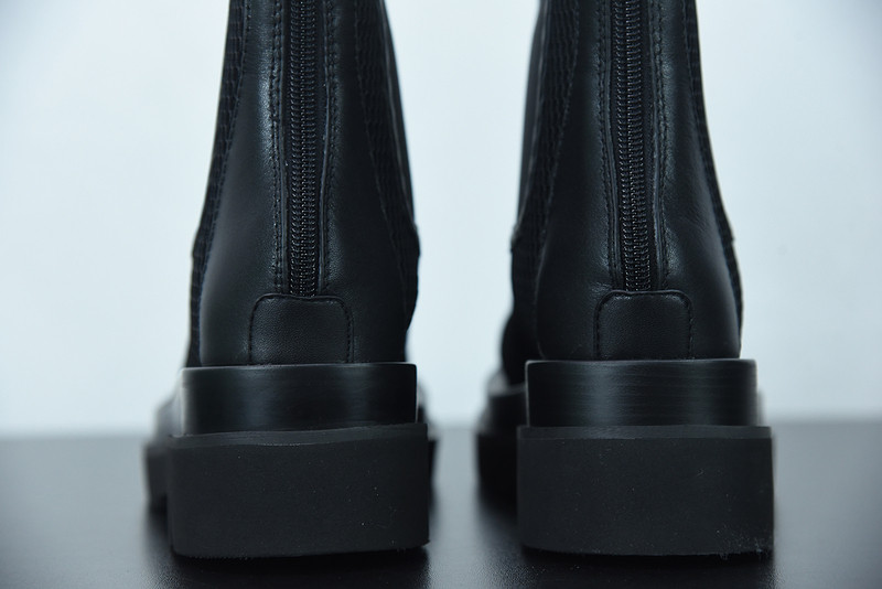 BOTTEGA VENETA SNEAKER