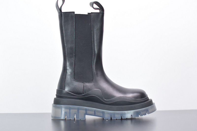 BOTTEGA VENETA SNEAKER