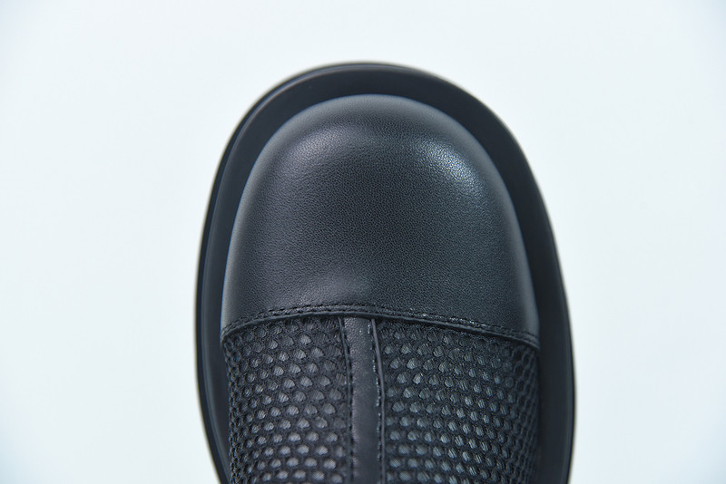 BOTTEGA VENETA SNEAKER