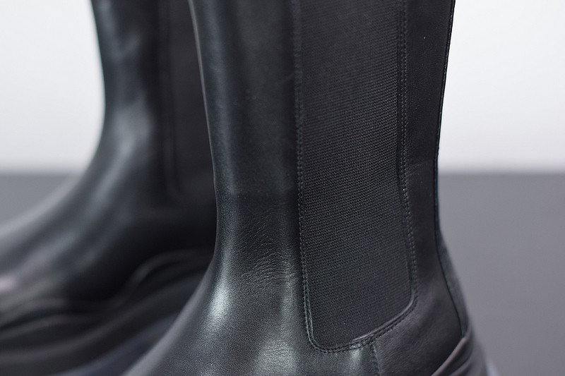 BOTTEGA VENETA SNEAKER