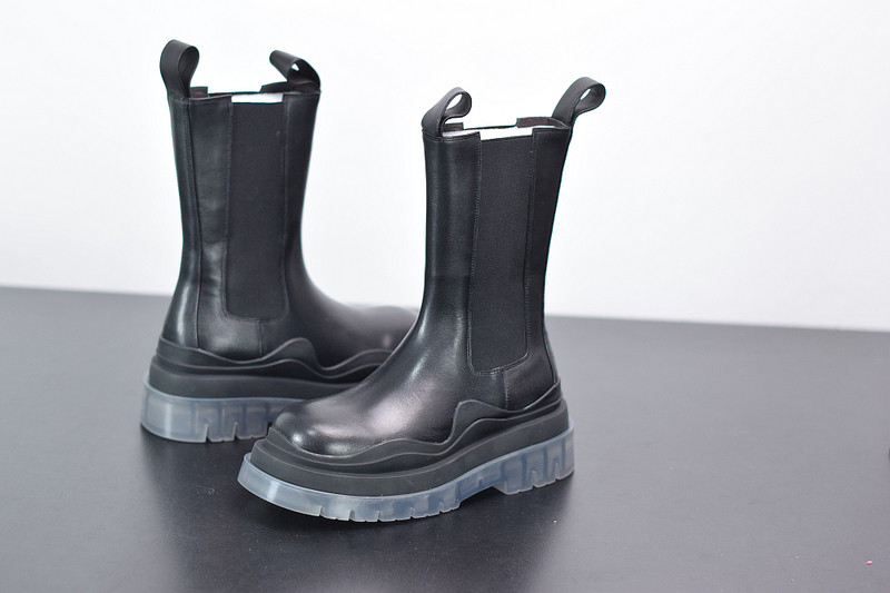 BOTTEGA VENETA SNEAKER