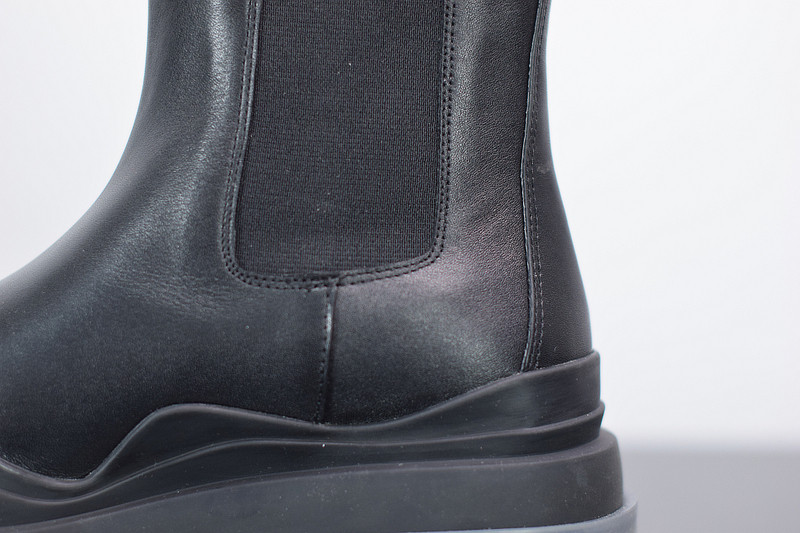 BOTTEGA VENETA SNEAKER