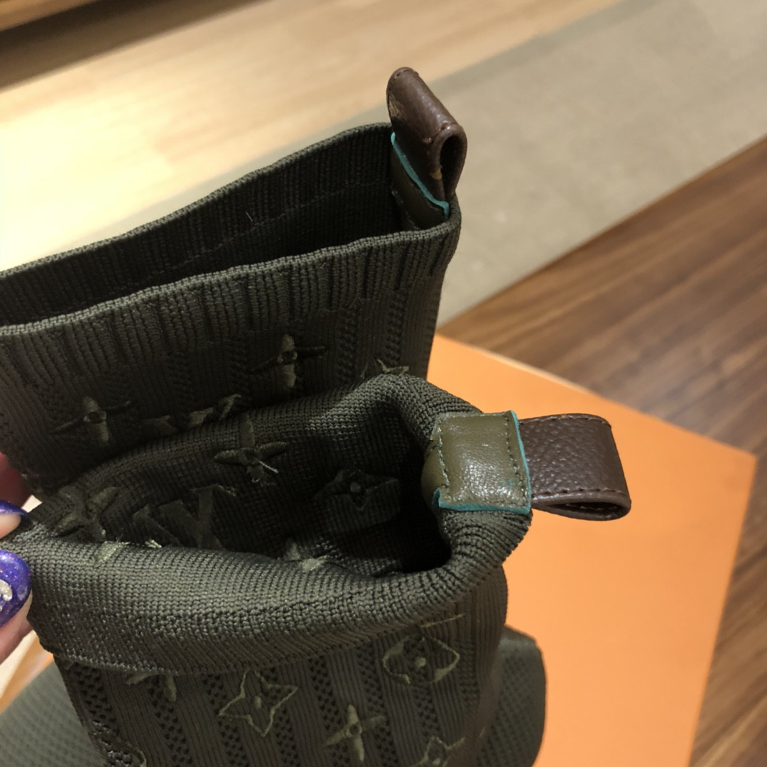 LVT BOOTS