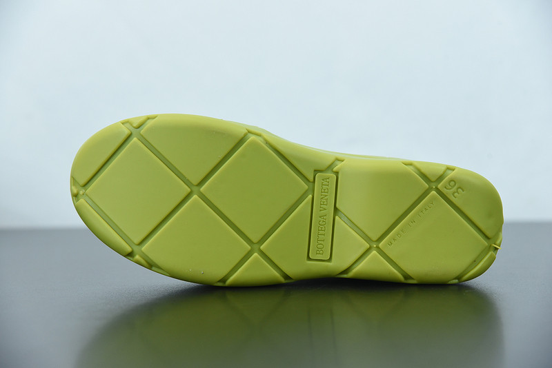 BOTTEGA VENETA SNEAKER