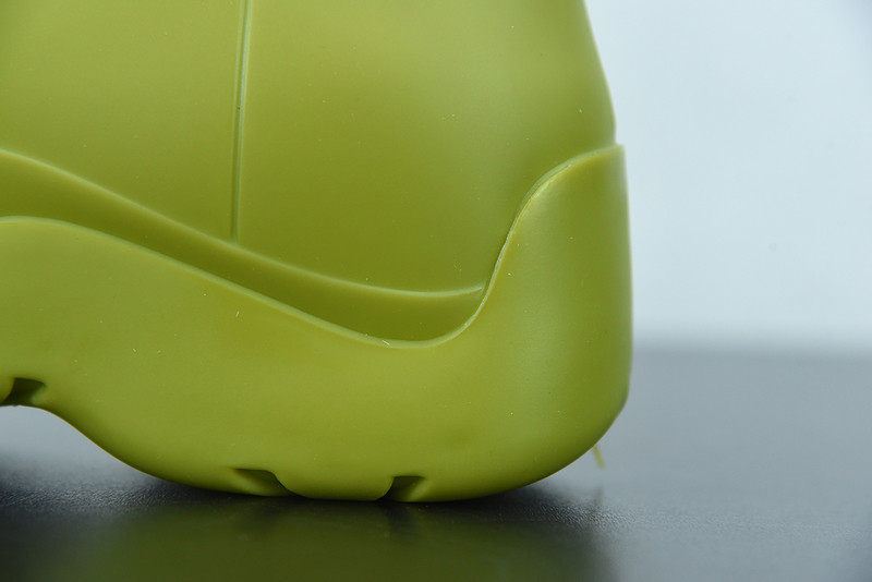 BOTTEGA VENETA SNEAKER