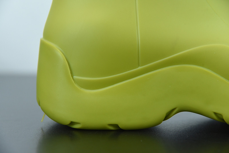 BOTTEGA VENETA SNEAKER