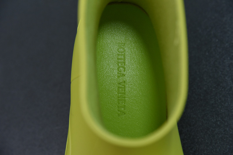 BOTTEGA VENETA SNEAKER