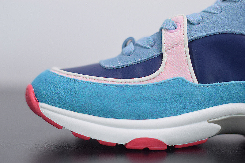 Chanel Sneaker