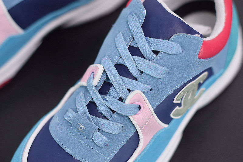 Chanel Sneaker