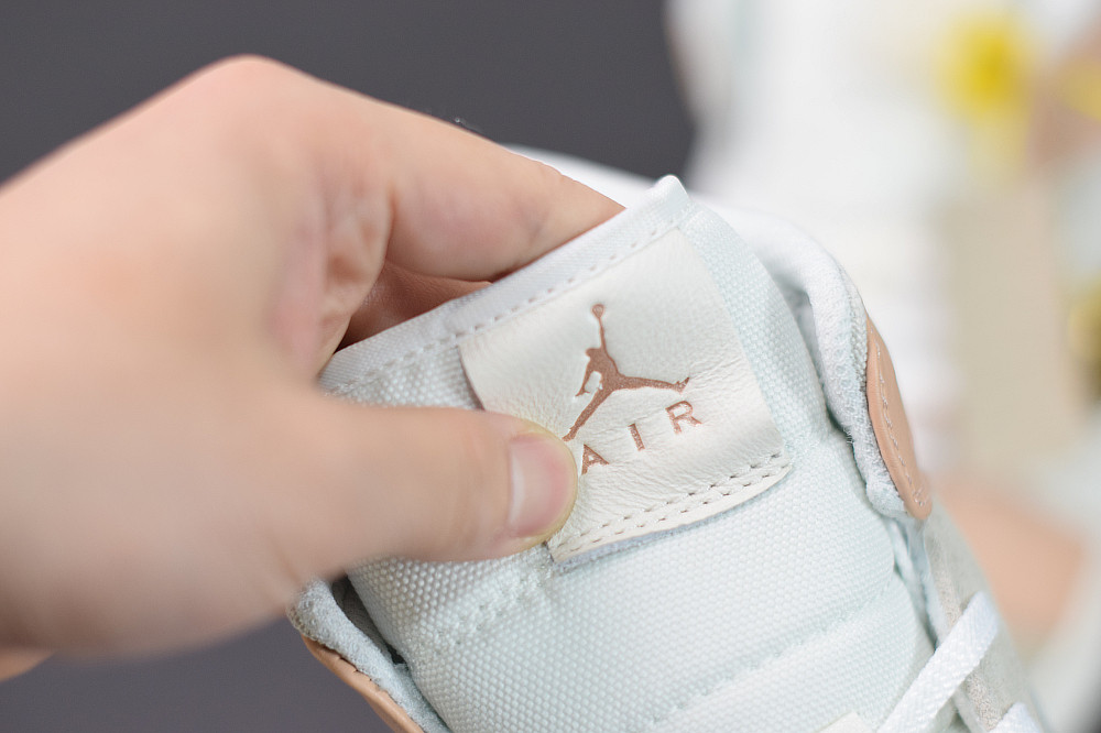 AIR JORDAN 1 MID INSPIRED BY MILAN CV3044-100