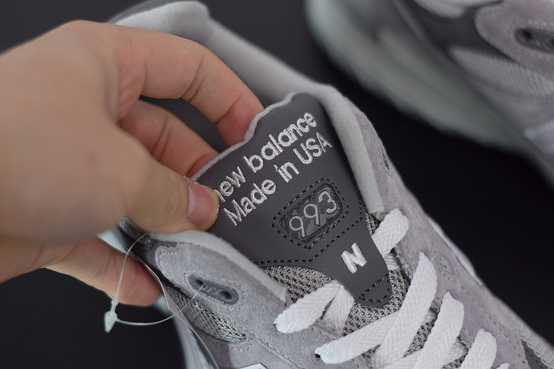 NEW BALANCE MR993GL