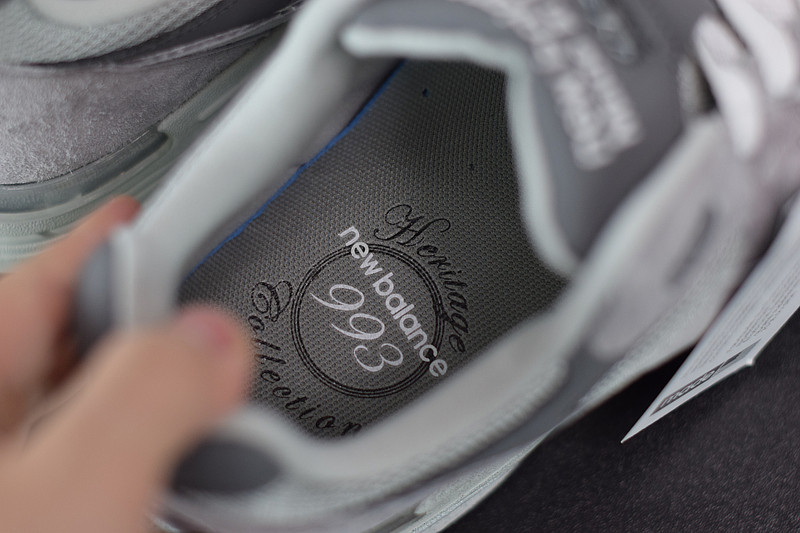 NEW BALANCE MR993GL