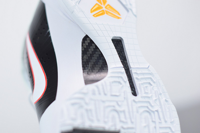 NIKE KOBE 5 PROTRO BRUCE LEE ALTERNATE CD4991-101