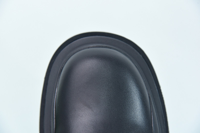 BOTTEGA VENETA SNEAKER