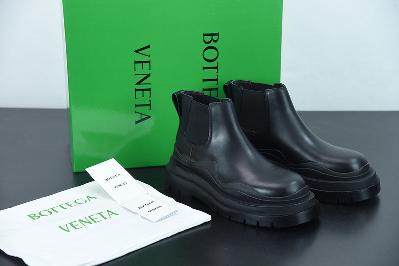 BOTTEGA VENETA SNEAKER