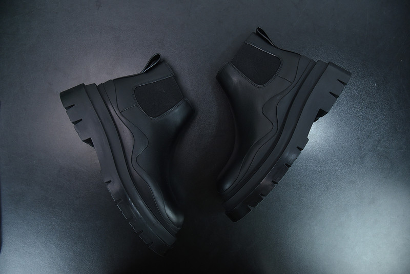 BOTTEGA VENETA SNEAKER