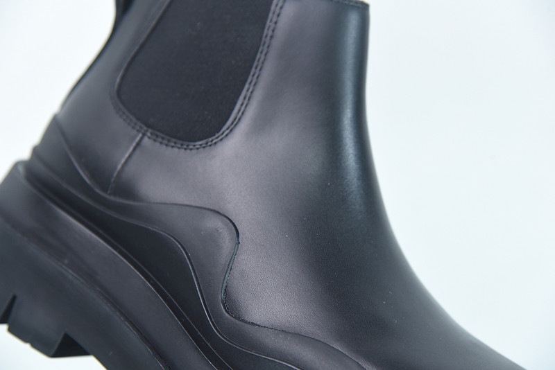 BOTTEGA VENETA SNEAKER