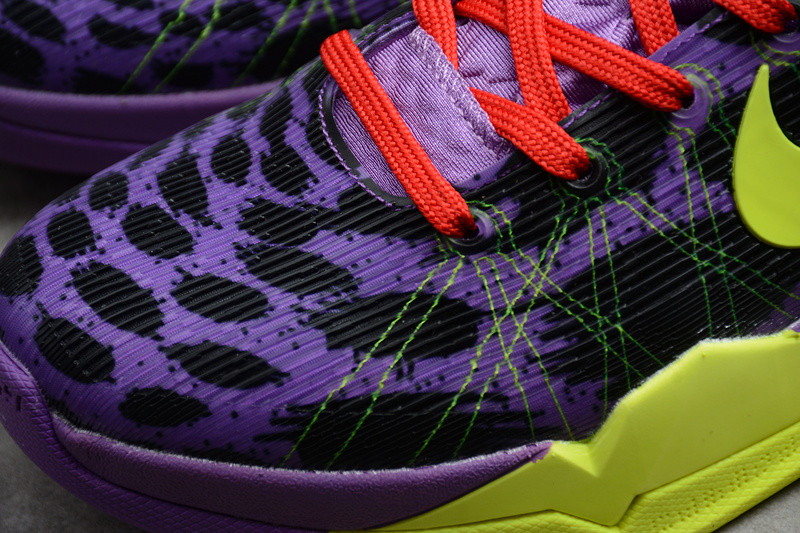 NIKE ZOOM KOBE 7 Supreme