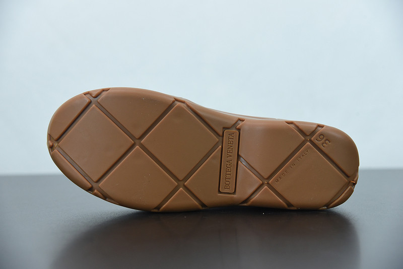 BOTTEGA VENETA SNEAKER