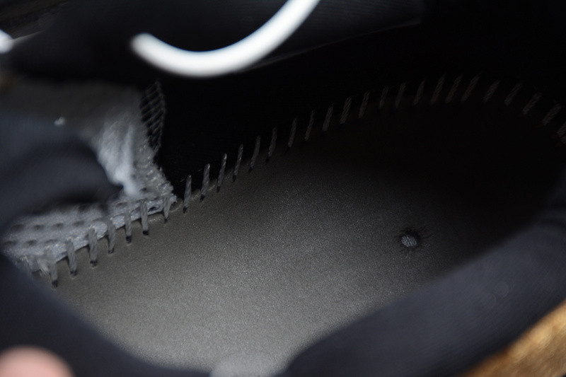 NIKE ZOOM KOBE V PROYRO BLACK MONTH WHITE GOLD CT8044-100