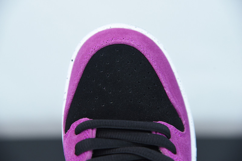 NIKE SB DUNK LOW “RED PLUM” BQ6817-501