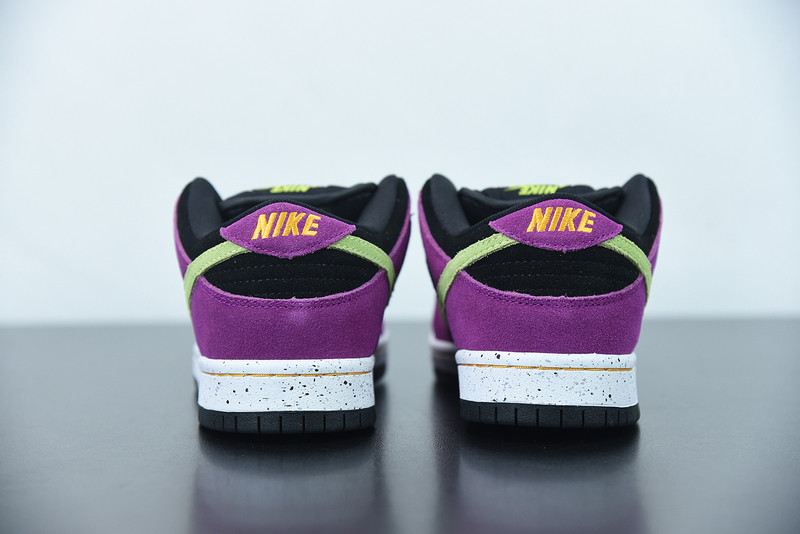 NIKE SB DUNK LOW “RED PLUM” BQ6817-501