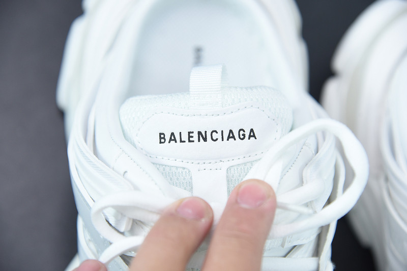 BC TRACK SNEAKER