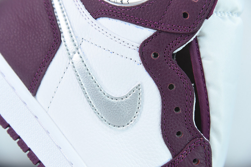 AIR JORDAN 1 RETRO HIGH OG “BORDEAUX” 555088-611