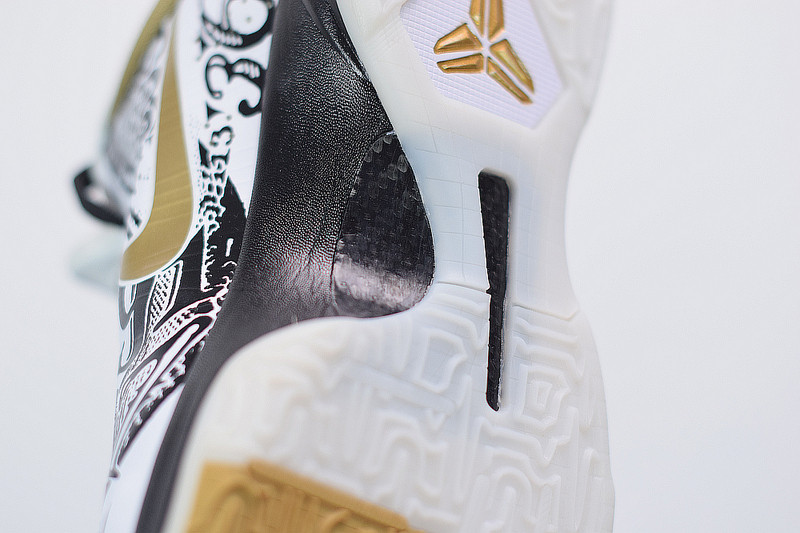 NIKE KOBE 5 PROTRO BIG STAGEPARADE CT8014-100