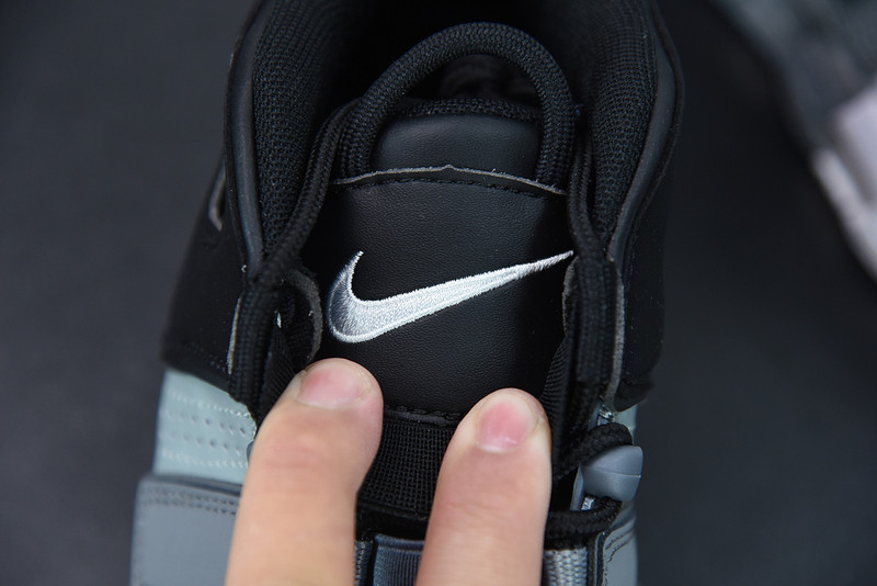 NIKE AIR MORE UPTEMPO