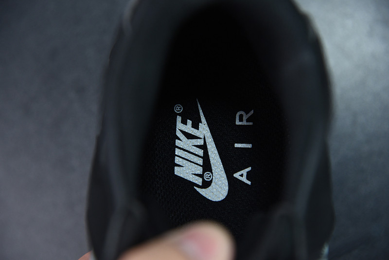 NIKE AIR MORE UPTEMPO