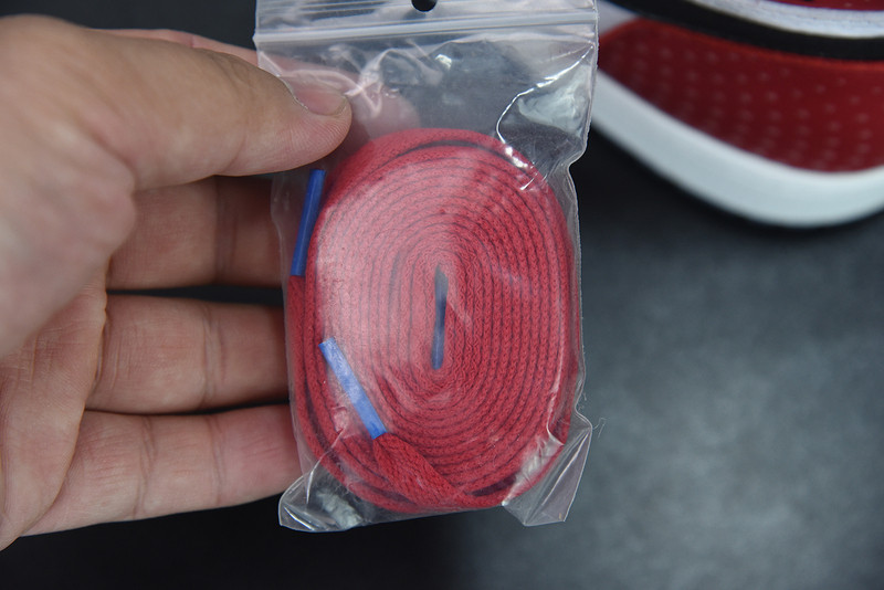 AIR JORDAN 1 RETRO HIGH OG "SPIDERMAN" 555088-602