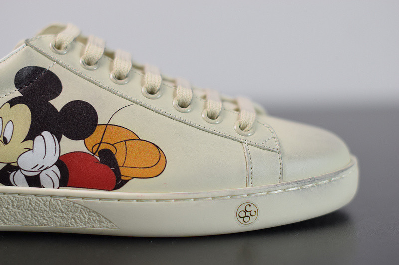 G*u*i ace embroidered low-top sneaker