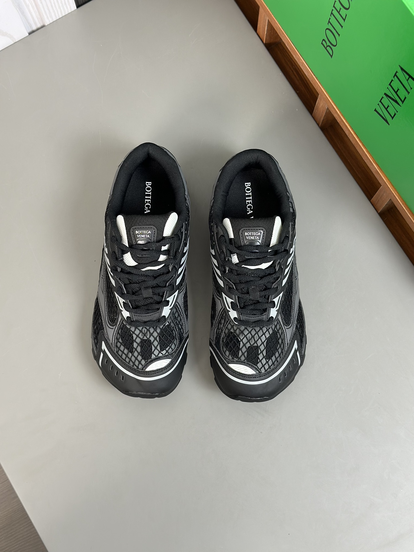 bo*te*ga Ve*ne*ta orbit sneaker