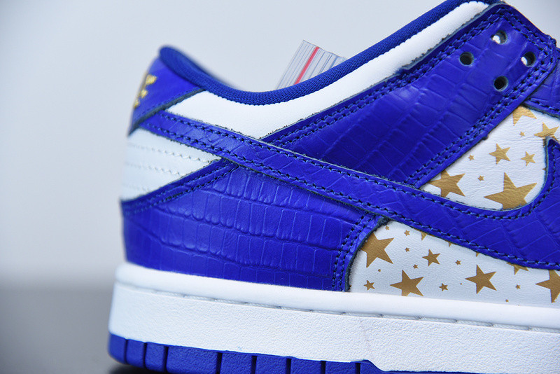 Supreme X NIKE SB DUNK LOW WHITE/METALLIC GOLD-HYPER BLUE DH3228-100