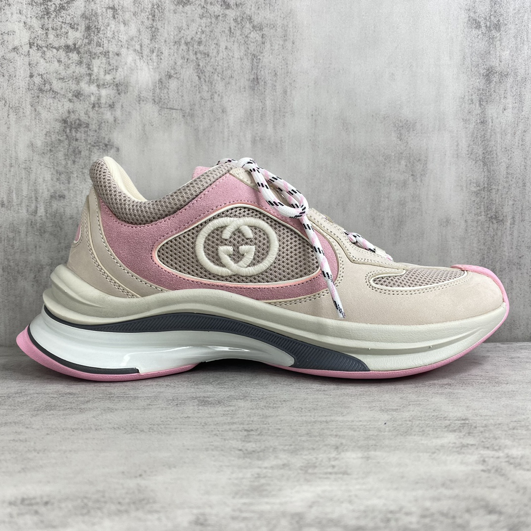 G*u*i sneaker