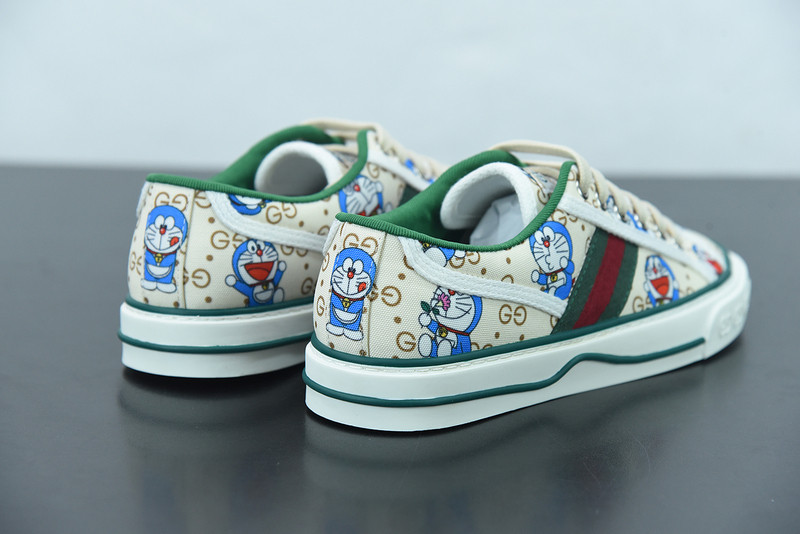G*u*i sneaker