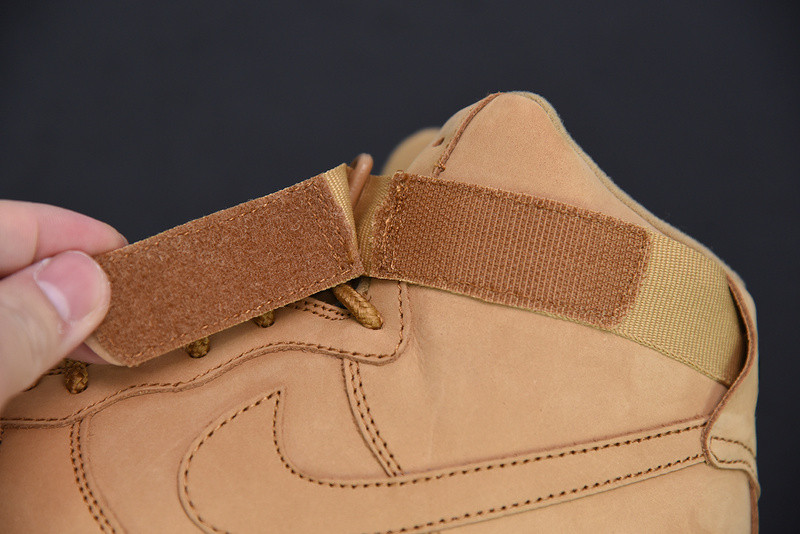 NIKE AIR FORCE 1 HIGH