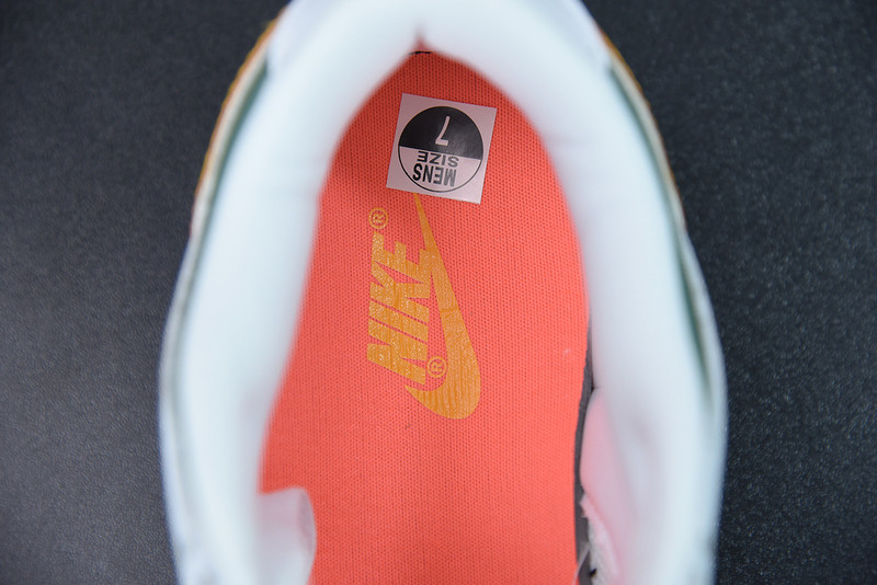 NIKE SB DUNK LOW “NY VS NY” DN2489-300