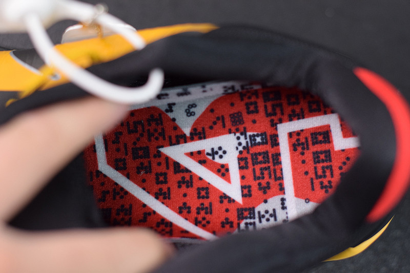 NIKE KOBE 5 BRUCE LEE 386429-701