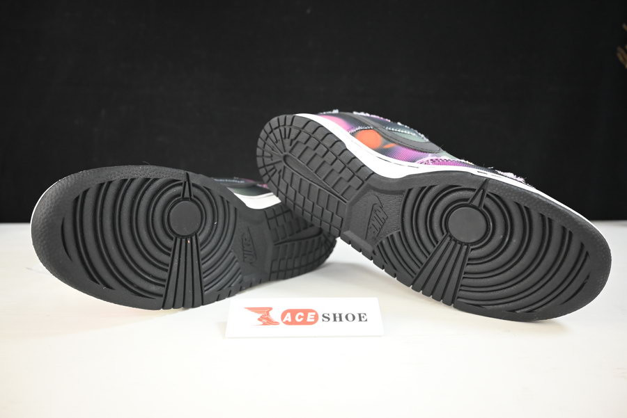 NIKE DUNK LOW “GRAFFITI” DM0108-002