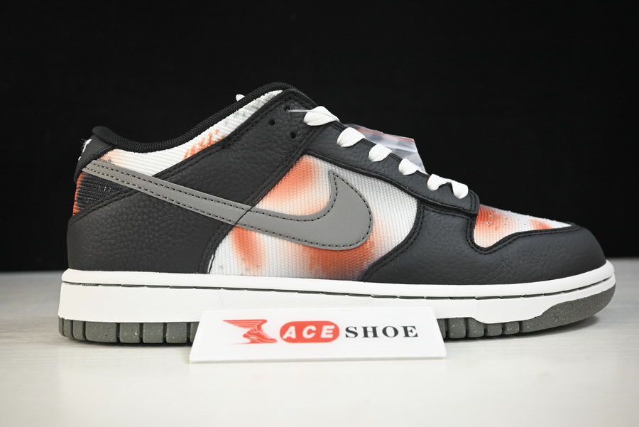 NIKE DUNK LOW “GRAFFITI