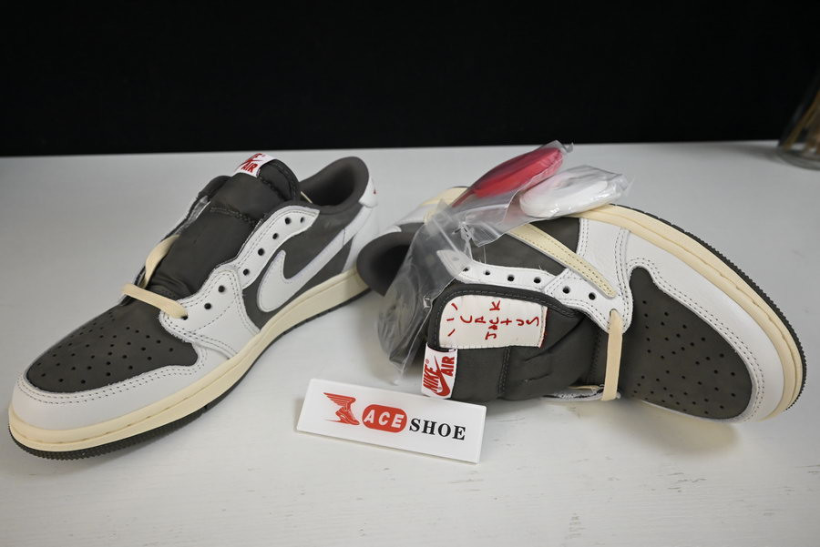TRAVIS SCOTT X AIR JORDAN 1 LOW OG “REVERSE MOCHA” DM7866-162