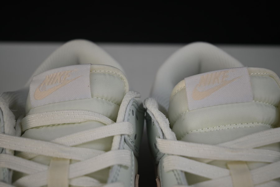 NIKE SB DUNK LOW BARELY GREEN (W) DD1503-104