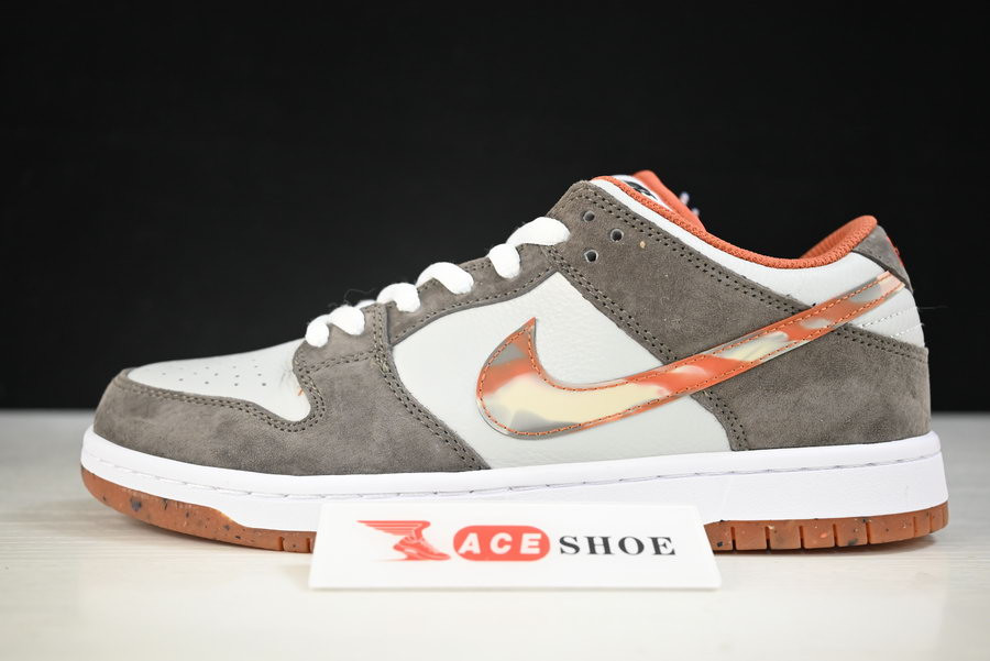 Crushed D.C. x Nike SB Dunk Low DH7782-001